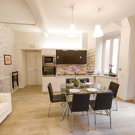 Modern Apartment Near Colosseum Rome Exterior photo